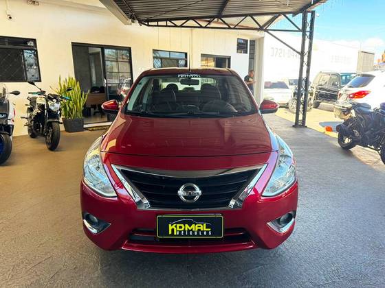 NISSAN VERSA 1.6 16V FLEXSTART SL 4P XTRONIC NISSAN VERSA 1.6 16V FLEXSTART SL 4P XTRONIC